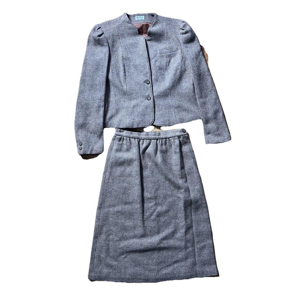 peerless of Boston vintage pure wool skirt/blazer set 80s 90s